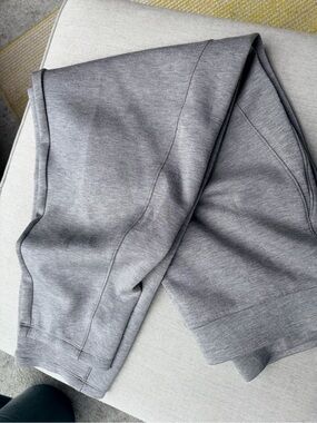 SPANX Heather Gray Jogger Pants